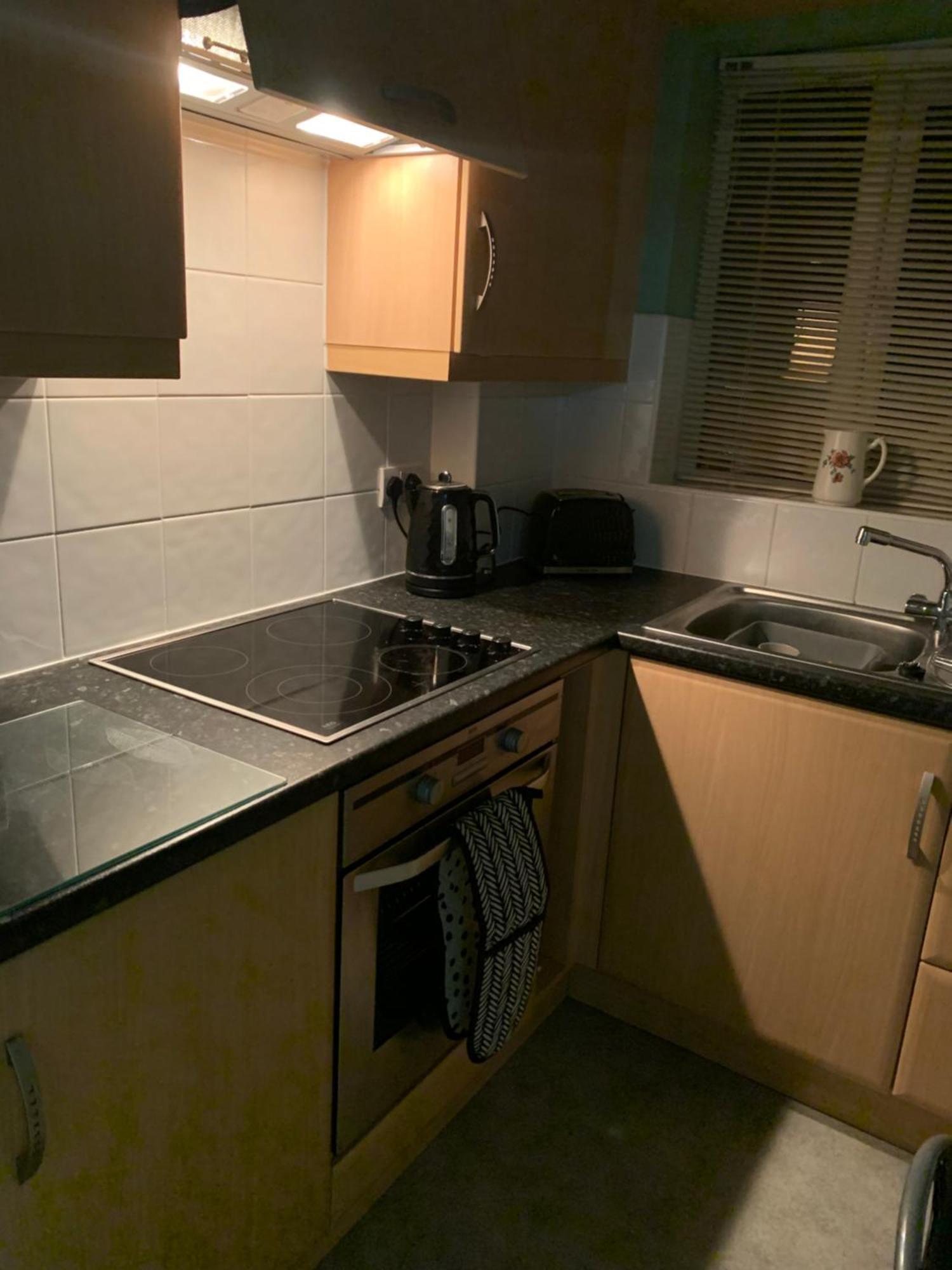 Spar Court One Bed Apartment Burton-upon-Trent Exterior foto